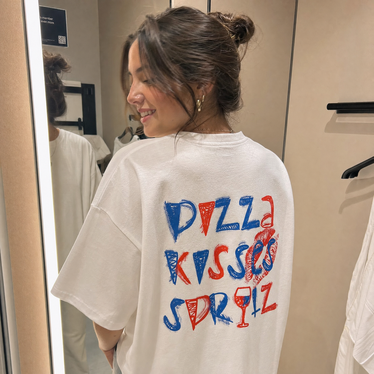 Pizza Kisses Spritz - Oversized Tee